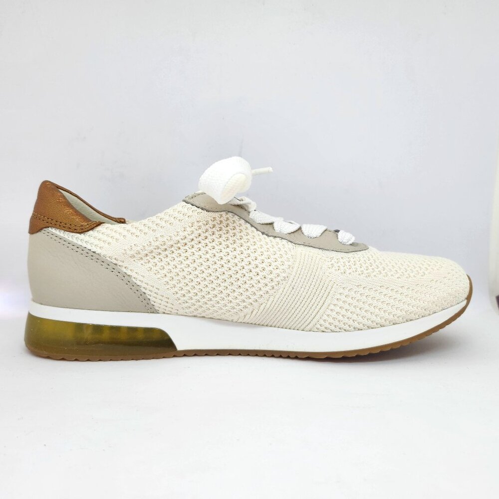 Ara Women's Cloud White Bamboo Shoes W/Metallic Gold Accents Size 8.5
